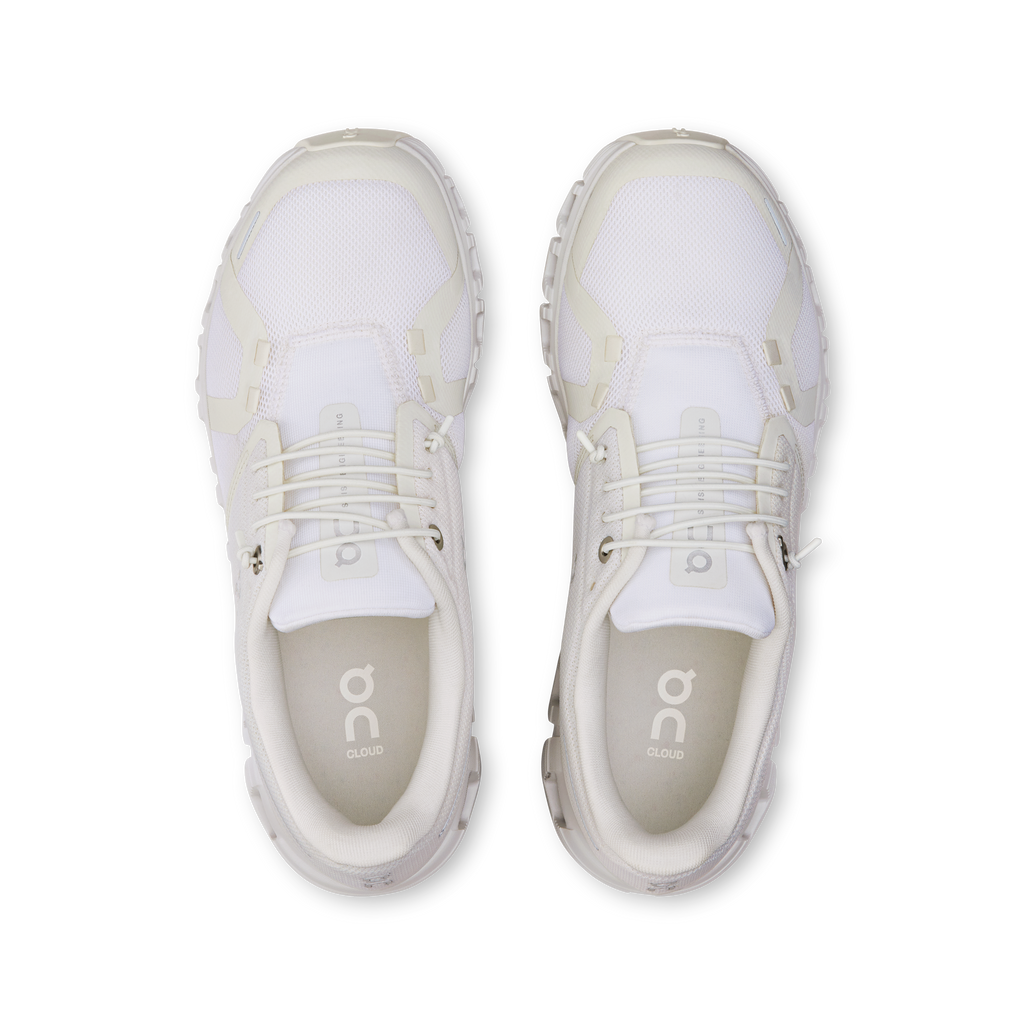 On Women's Cloud 6 (White/White)
