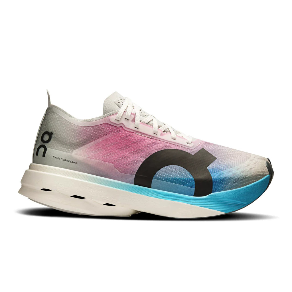  Women's Cloudboom Strike (White/Horizon)
