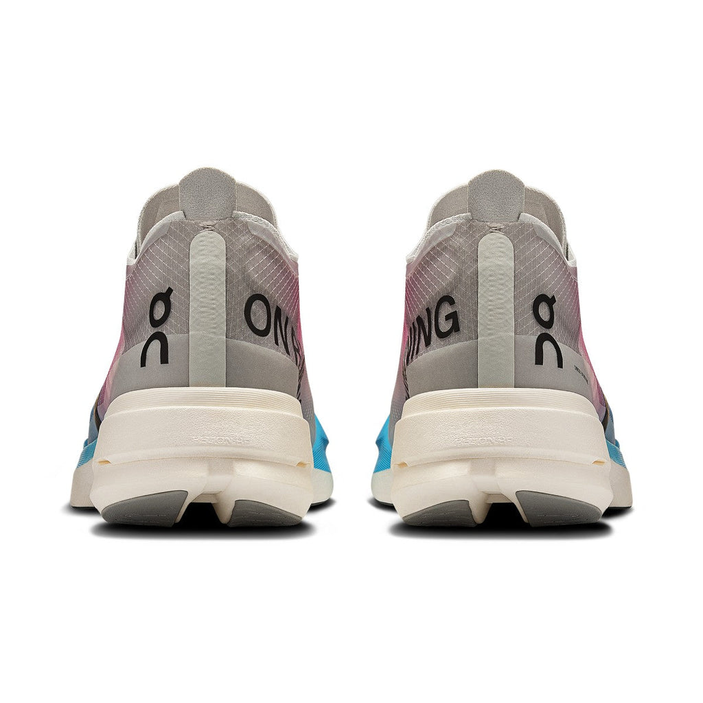 Women's Cloudboom Strike (White/Horizon)