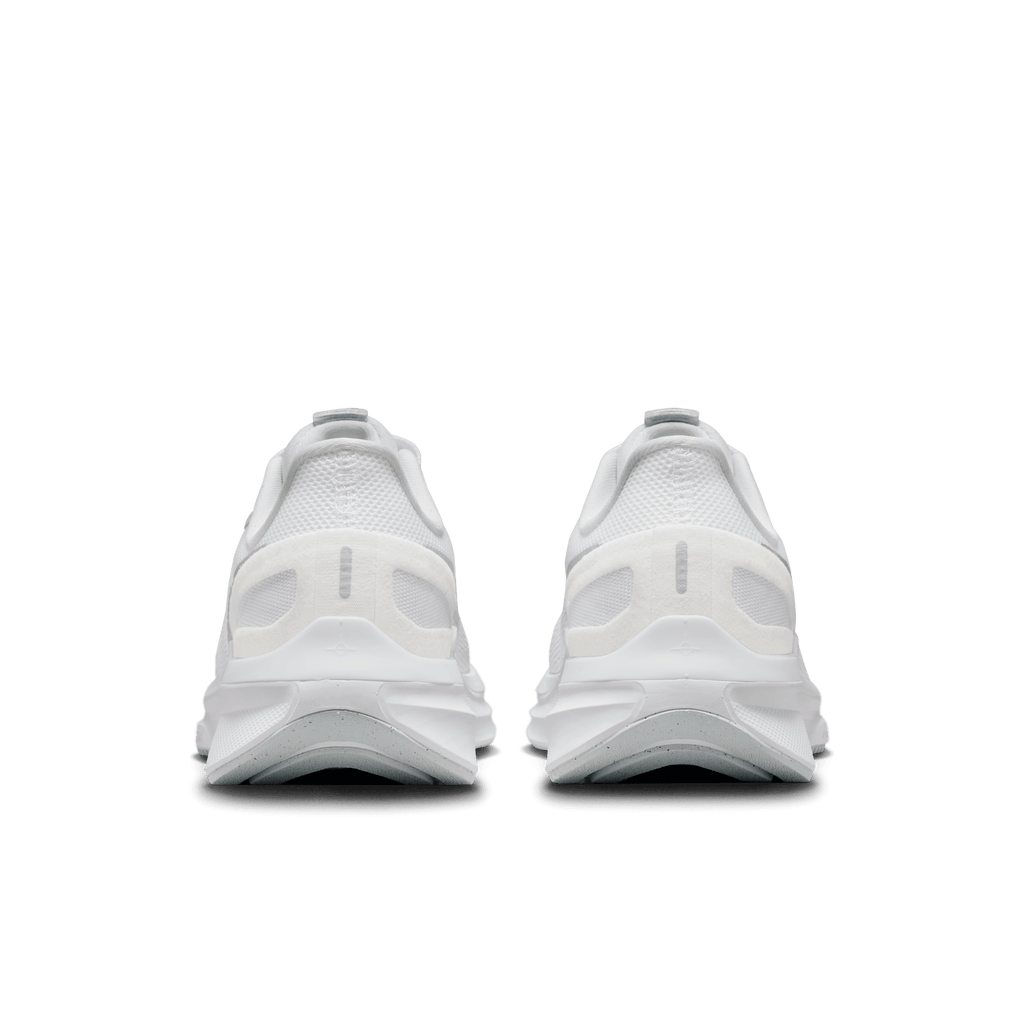 Nike Women’s Structure 25 (101 - White/Metallic Silver/Pure Platinum)