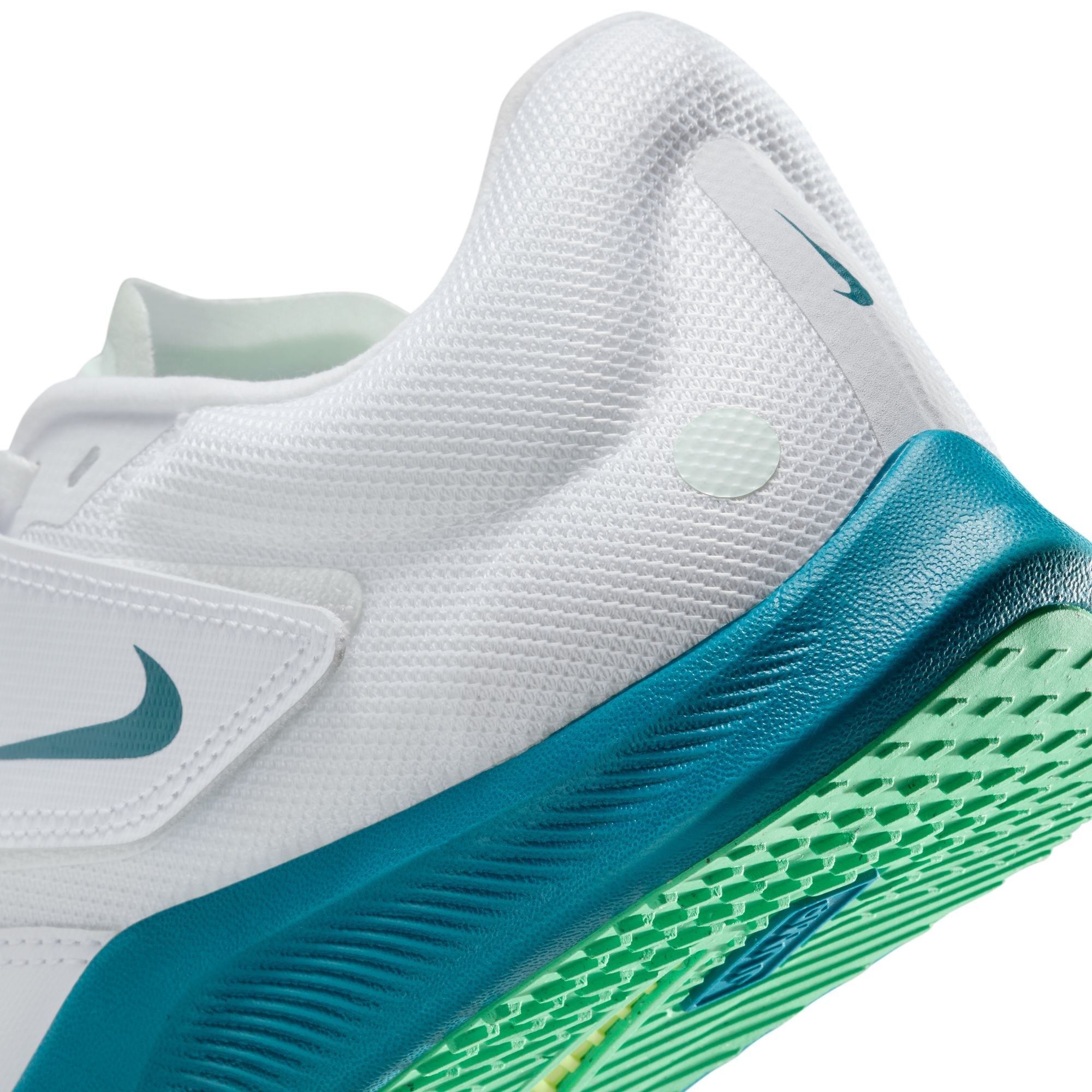 Nike Unisex Zoom Rival Jump (100 - White/Bright Spruce-Barley Green-Volt)