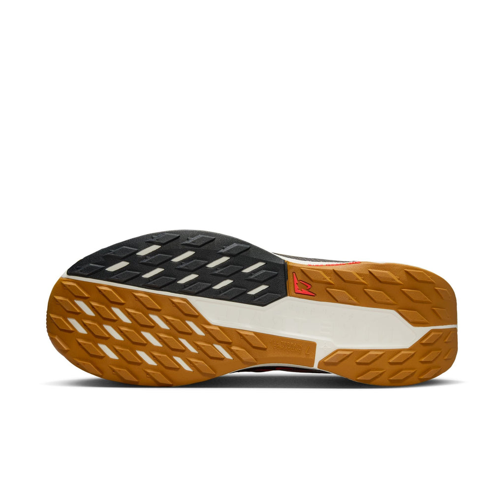 Nike Men’s React Pegasus Trail 5 (009 - Black/Desert Ochre-Fir-College Grey)