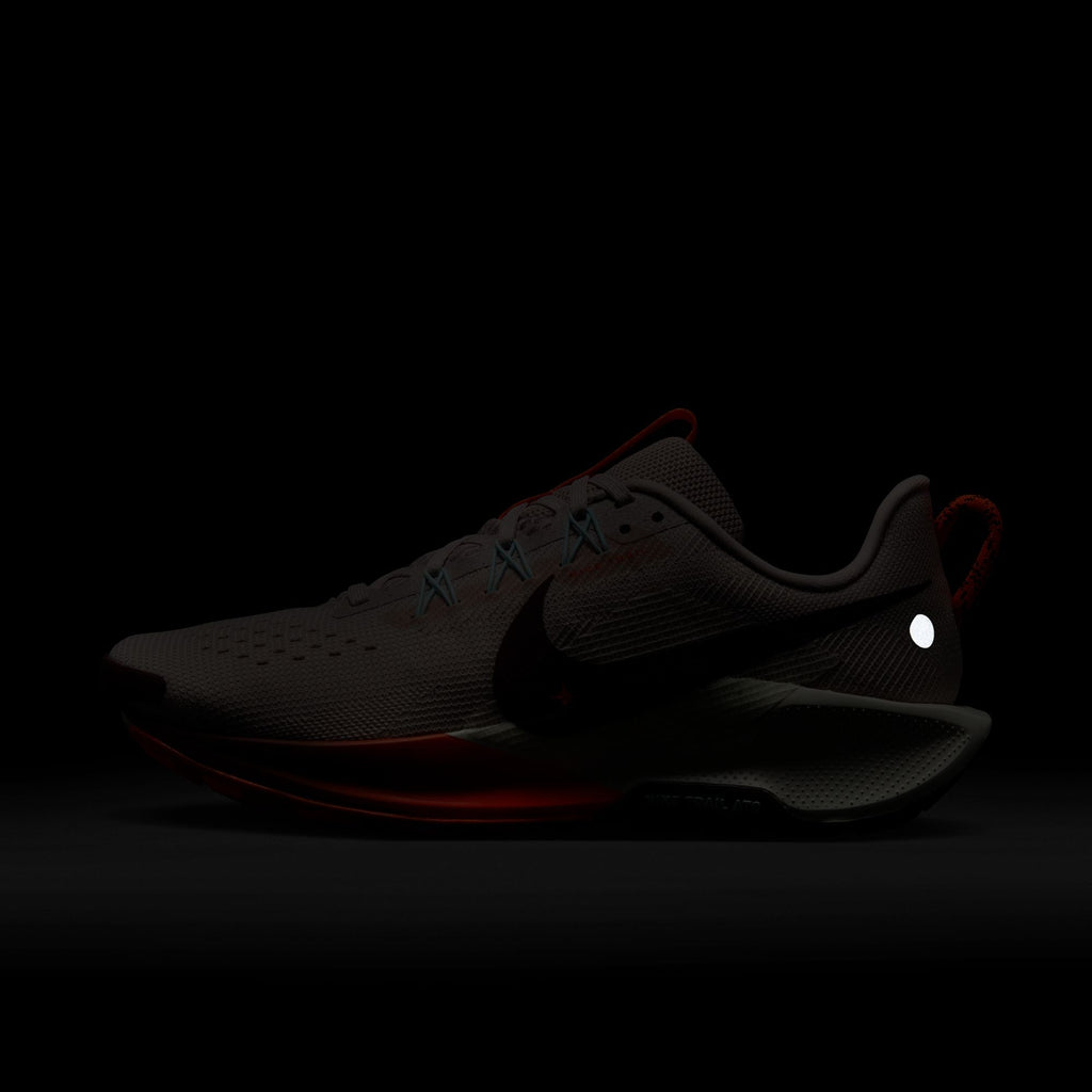 Nike Women’s React Pegasus Trail 5 (602 - Silt Red/Dark Team Red-Hyper Crimson)