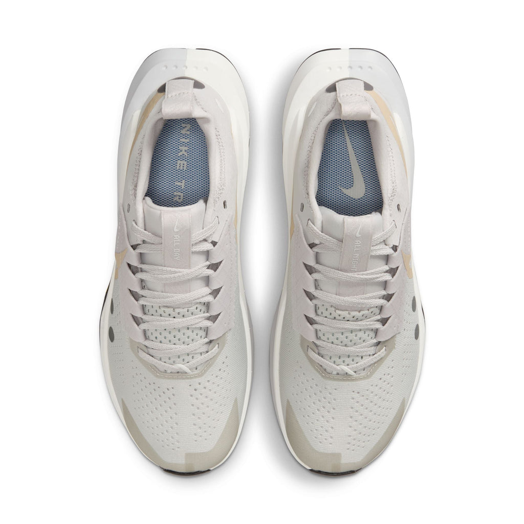 Nike Women’s Zegama Trail 2 (007 - Vast Grey/Sanddrift-Summit White-Black)