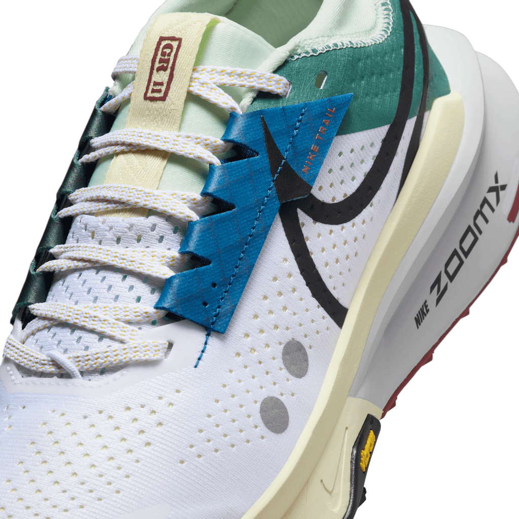 Nike Women’s Zegama Trail 2 (101 - White/Black-Bicoastal-Court Blue)