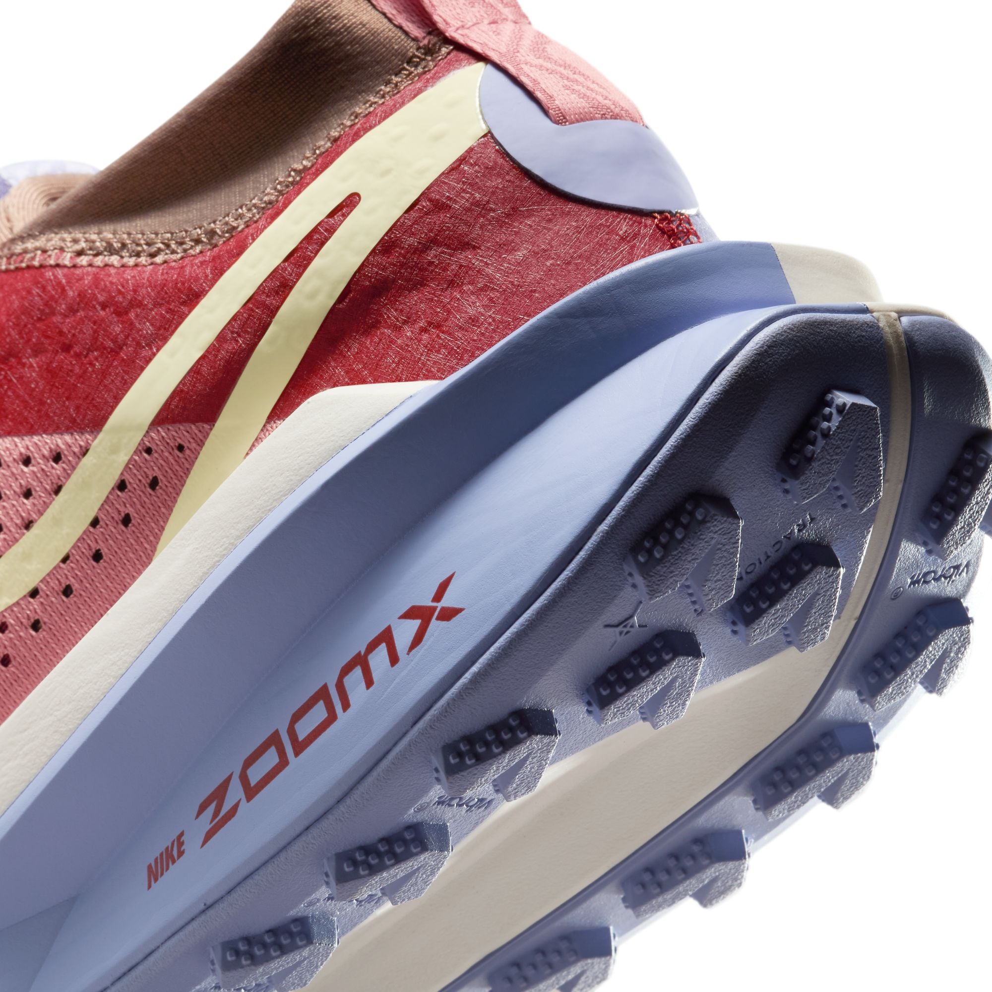 Nike Women’s Zegama Trail 2 (600 - Red Stardust/Alabaster-Mars Stone)