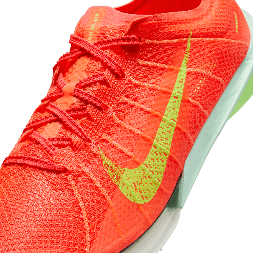 Nike Unisex Victory 2 (600 - Bright Crimson/Washed Coral-Hyper Orange)