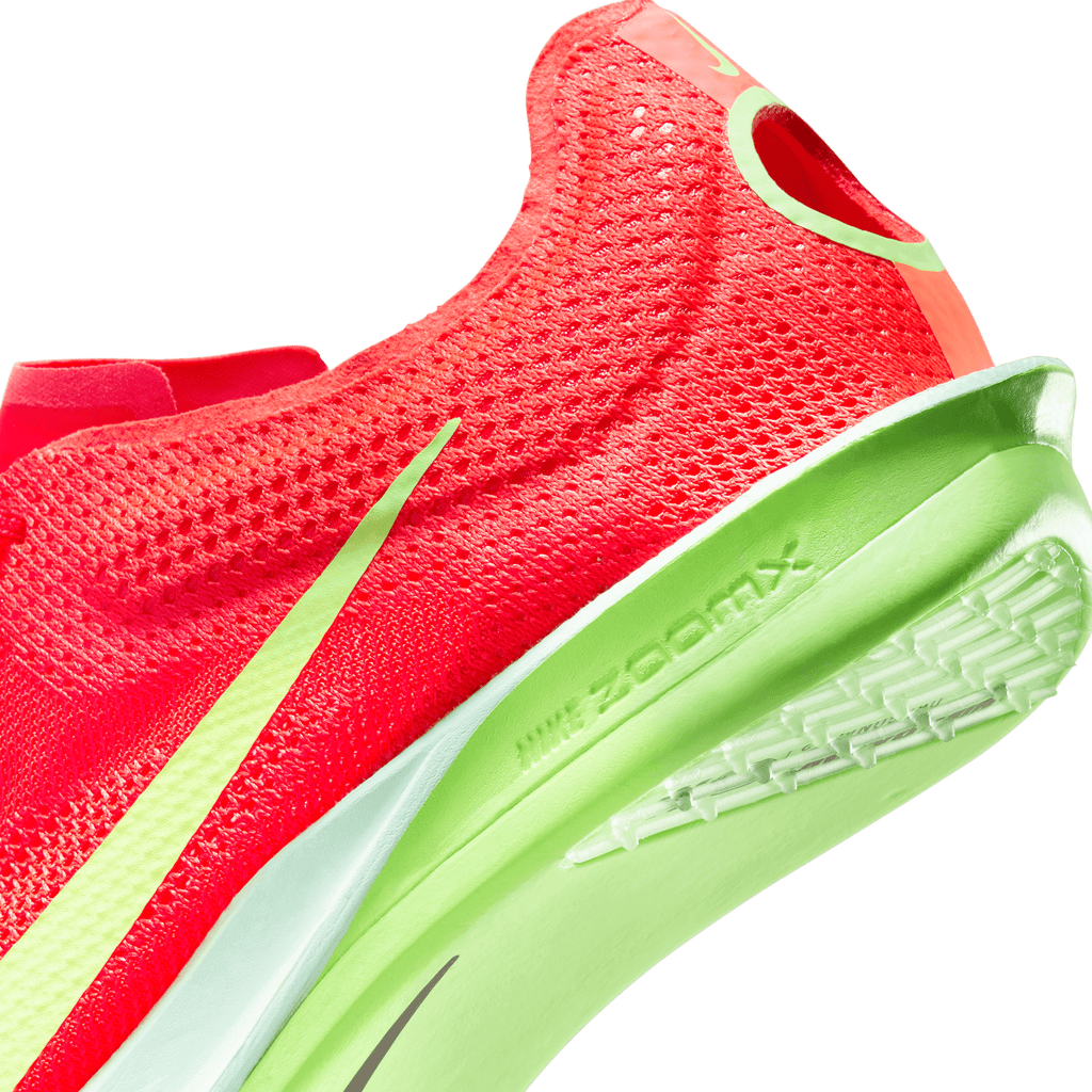 Nike Unisex Dragonfly 2 (600 - Bright Crimson/Cave Purple-Hyper Crimson)