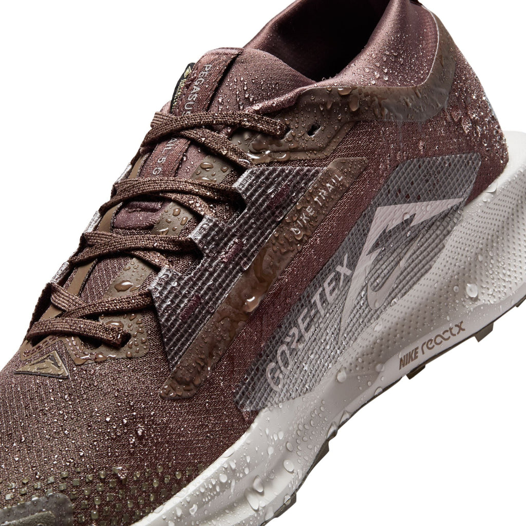Nike Men’s React Pegasus Trail 5 GORE-TEX (012 - Ironstone/College Grey-Velvet Brown)