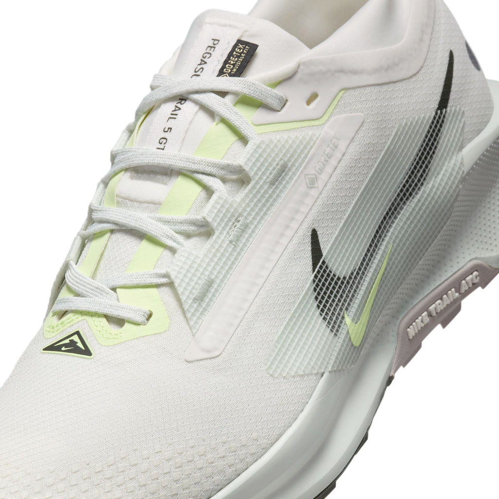 Nike Men’s React Pegasus Trail 5 GORE-TEX (102 - Summit White/Sequoia-Light Silver)