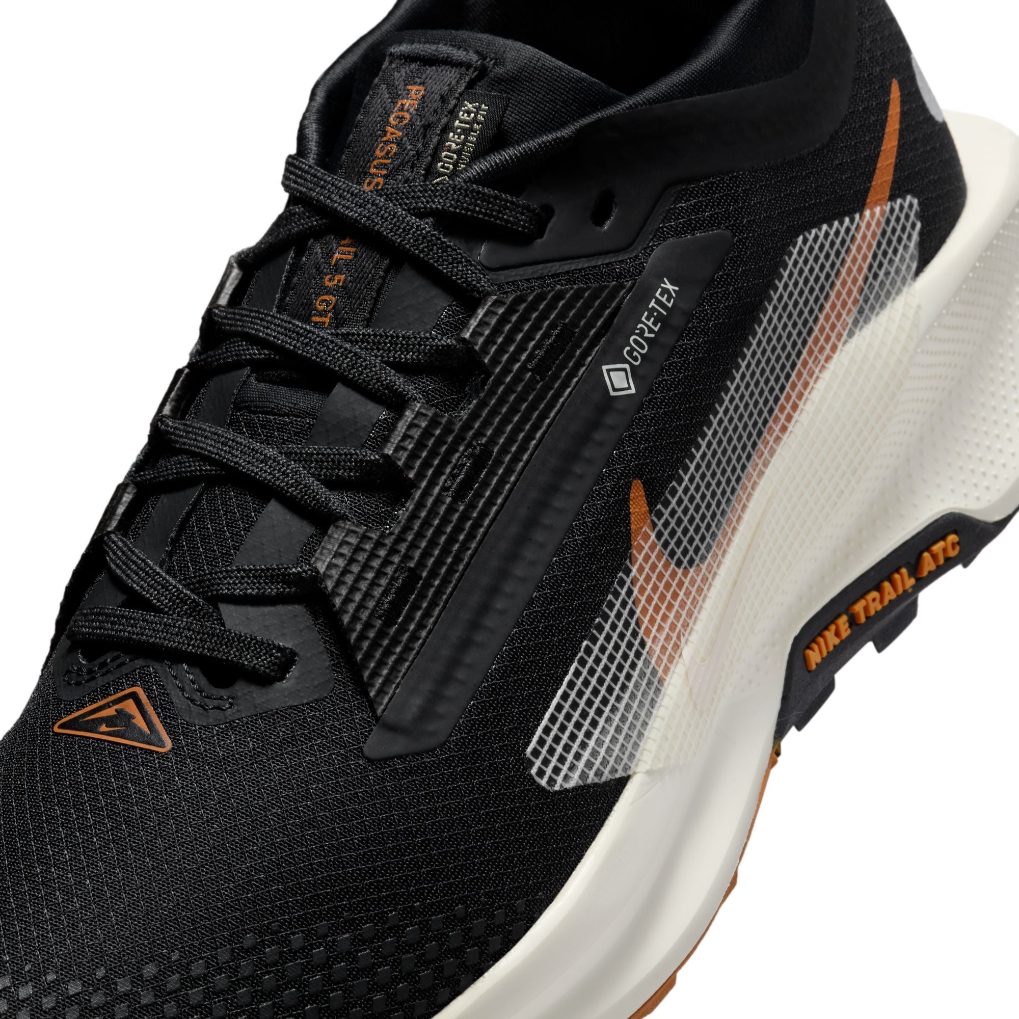 Nike Women’s React Pegasus Trail 5 GORE-TEX (005 - Off Noir/Pale Ivory-Black-Monarch)