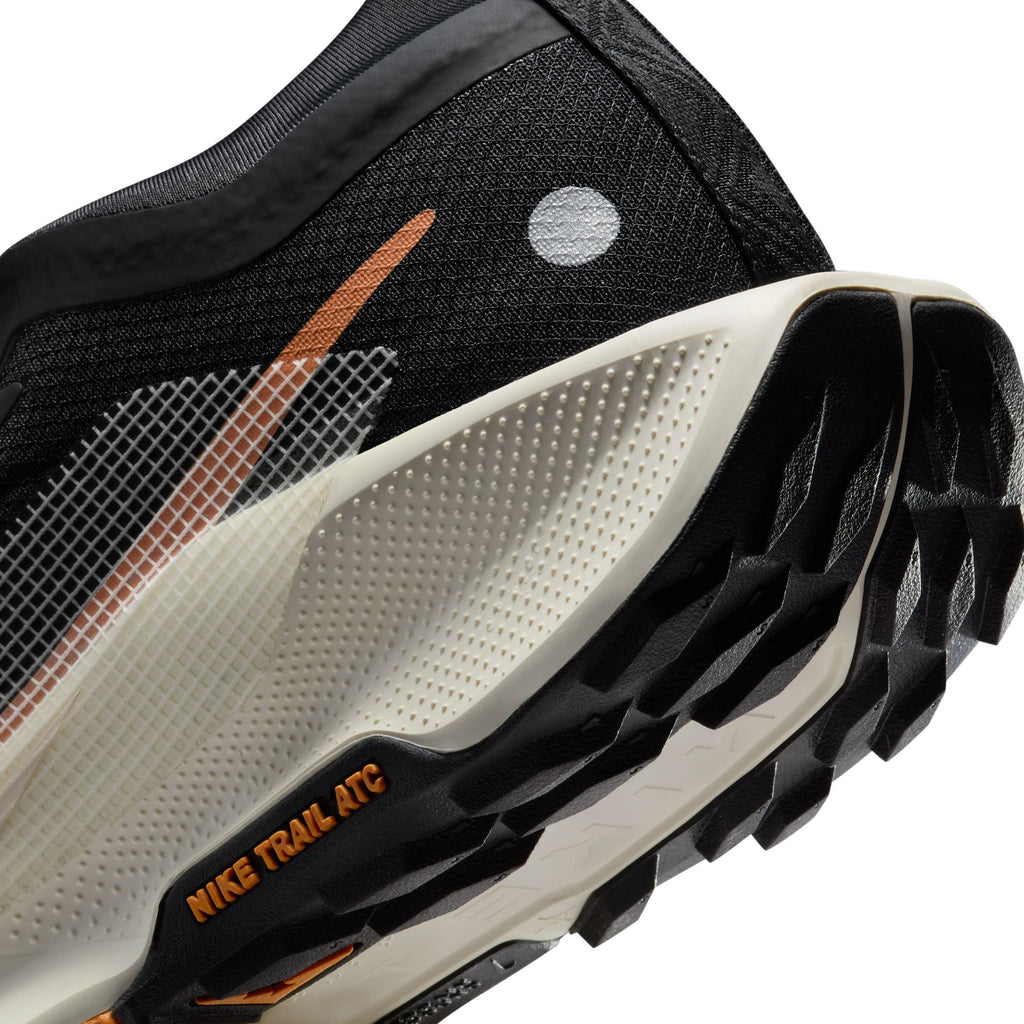 Nike Women’s React Pegasus Trail 5 GORE-TEX (005 - Off Noir/Pale Ivory-Black-Monarch)