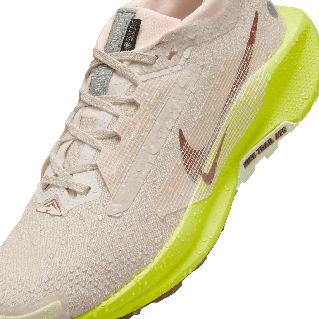 Nike Women’s React Pegasus Trail 5 GORE-TEX (101 - Sanddrift/Dark Pony-Cyber-Life Lime)