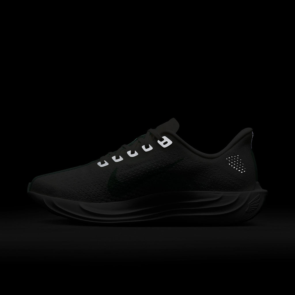 Nike Women’s Pegasus Plus (103 - White/Mint Foam-Cannon)