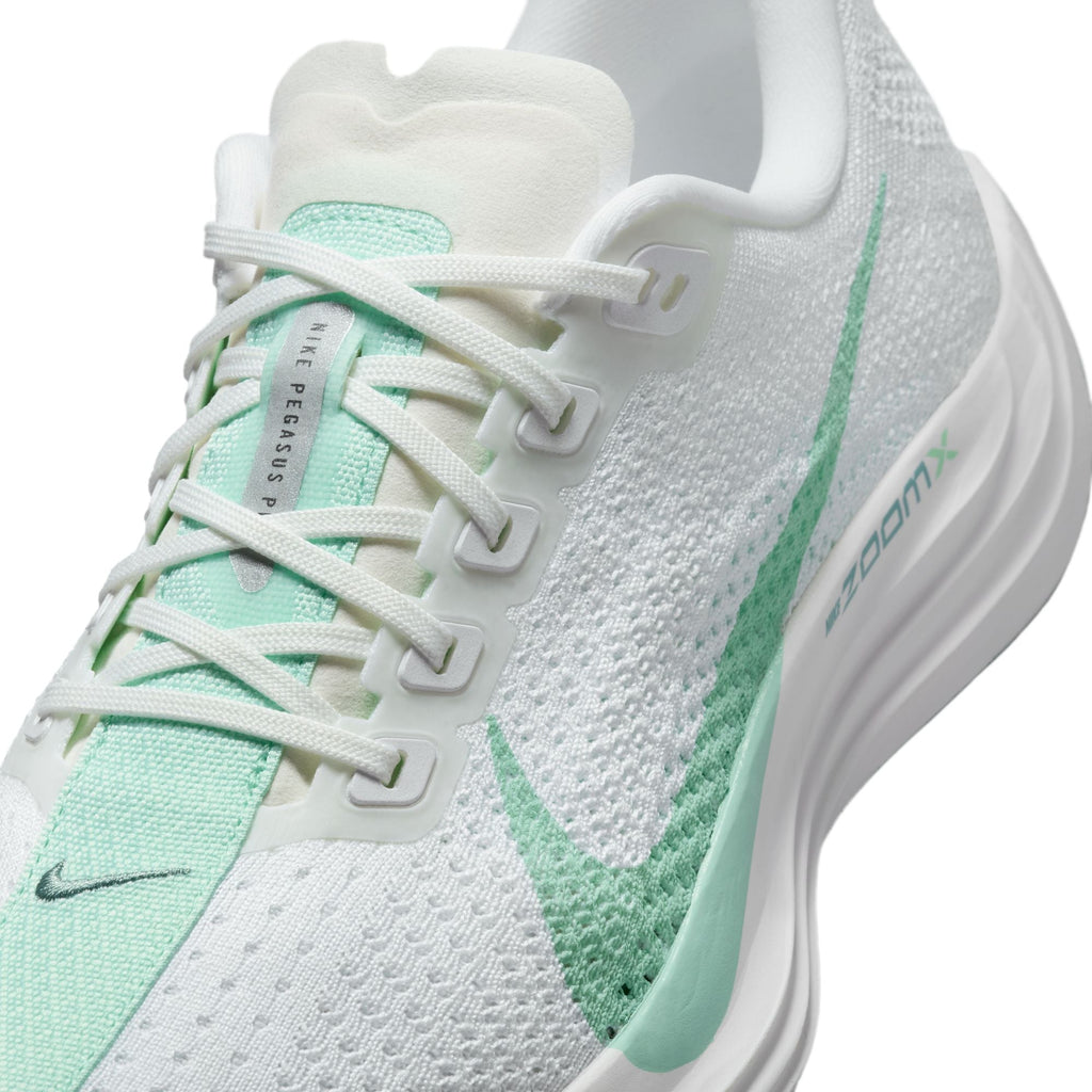 Nike Women’s Pegasus Plus (103 - White/Mint Foam-Cannon)