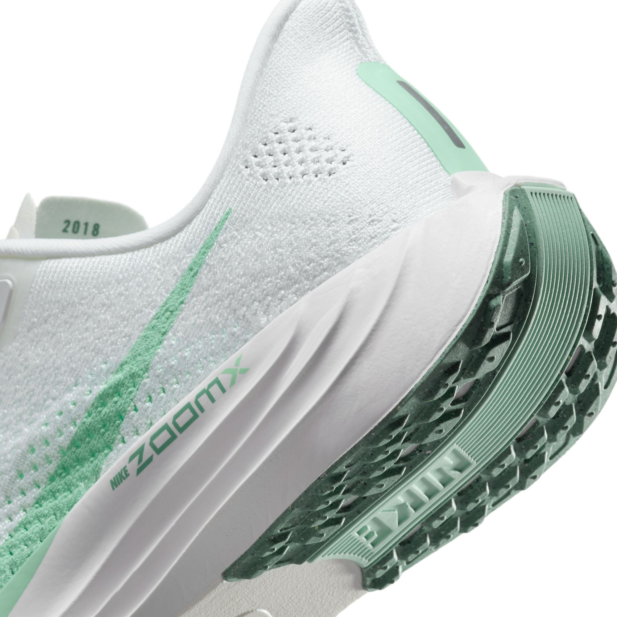 Nike Women’s Pegasus Plus (103 - White/Mint Foam-Cannon)