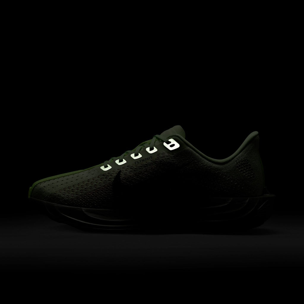 Nike Women’s Pegasus Plus (700 - Barely Volt/Armory Navy-Sesame)