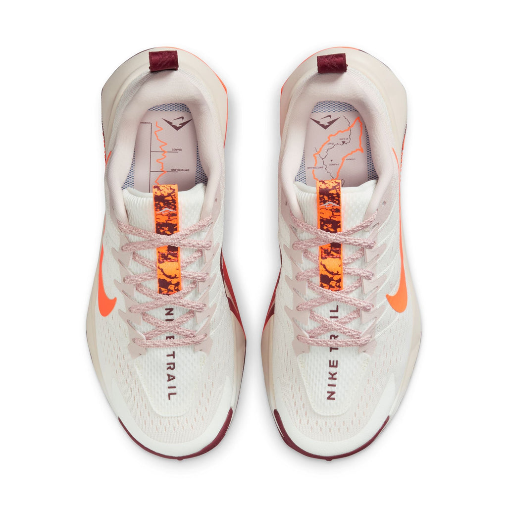 Nike Women’s Wildhorse 10 (102 - Sail/Hyper Crimson-Silt Red)