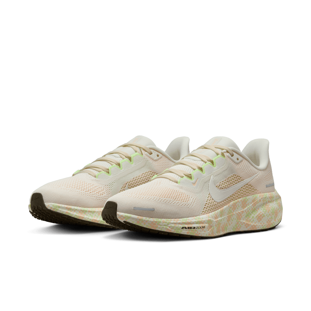 Nike Women's Pegasus 41 (133 - Sail/Sail-Crimson Tint-Vapor Green)