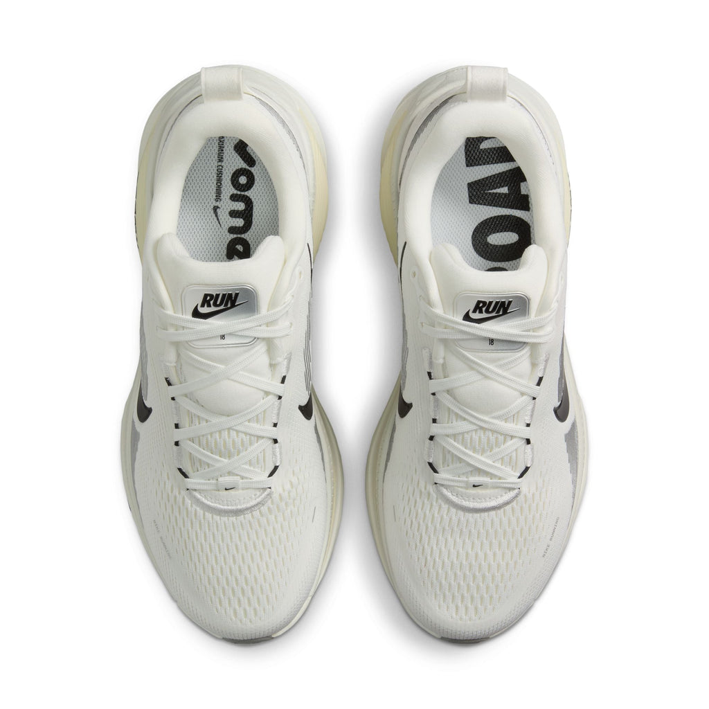 Nike Women's Vomero 18 (101 - Summit White/Black-Coconut Milk)