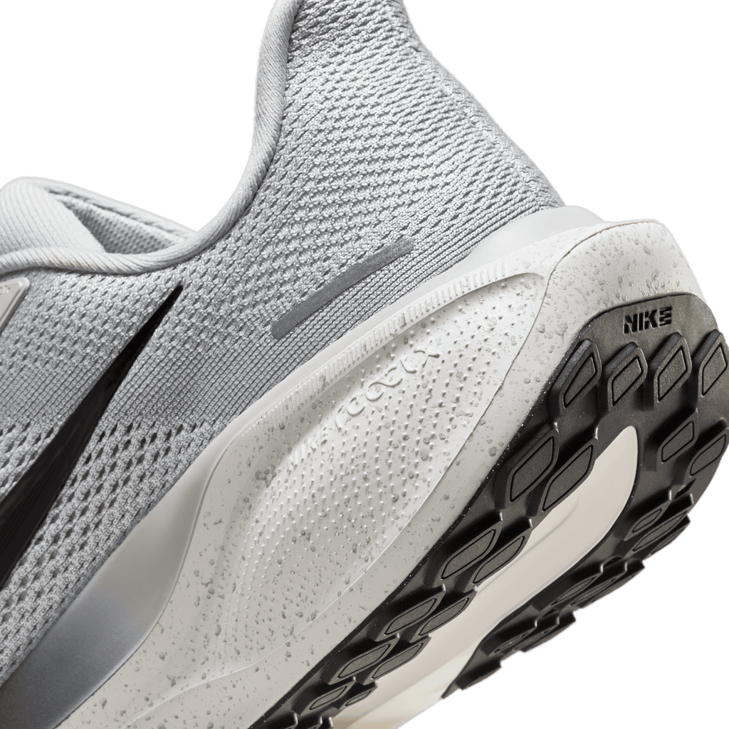 Nike Women's Pegasus 41 (077 - LT Smoke Grey/Black-Platinum Tint)