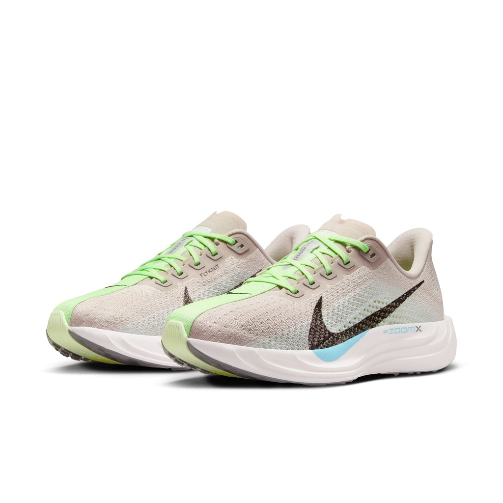 Nike Women’s Pegasus Plus (602 - Silt Red/Black-Barely Volt-Platinum Tint)